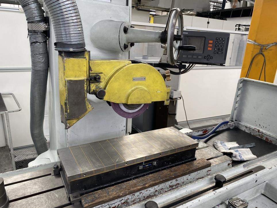 Kovoobrábecí stroje a pracovní obuv-2